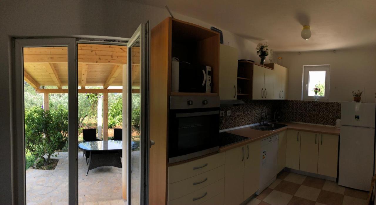 Holiday Home Antonija Stari Grad  Buitenkant foto
